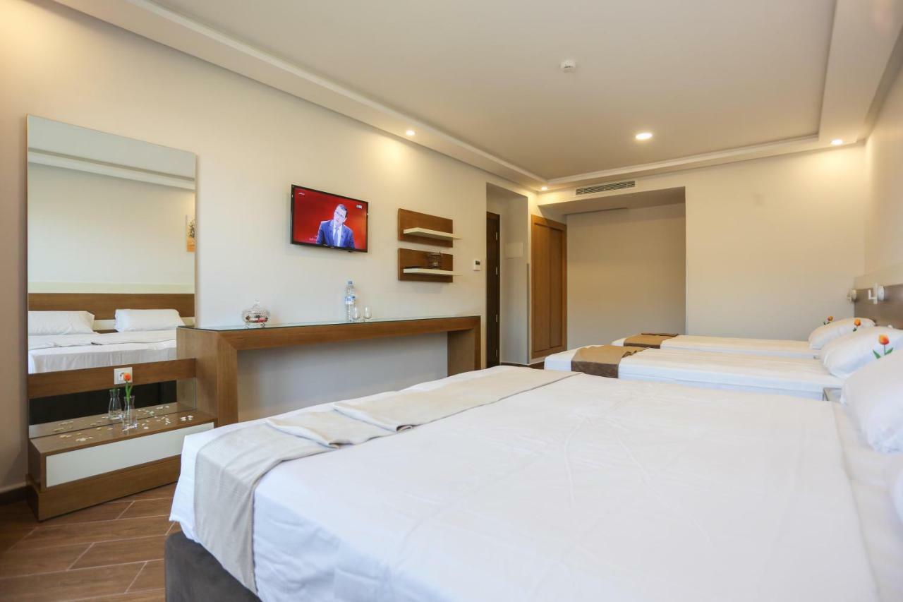 Hotel Makarim Tetouan Exterior photo