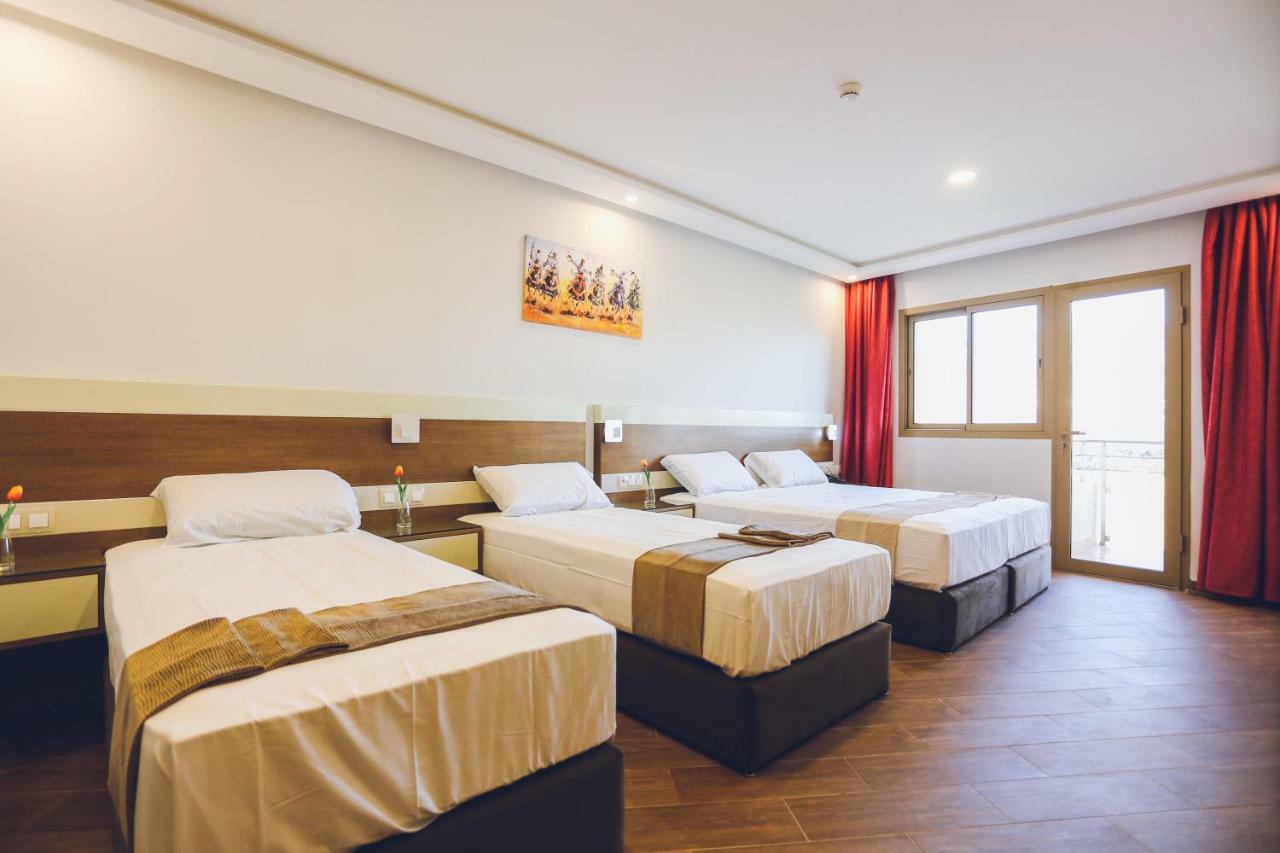Hotel Makarim Tetouan Exterior photo
